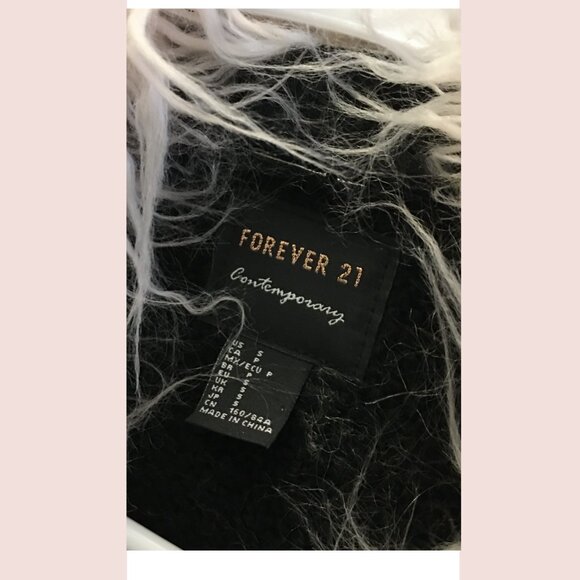 Forever 21 Faux Fur Trim Faux Leather Jacket - Picture 4 of 4